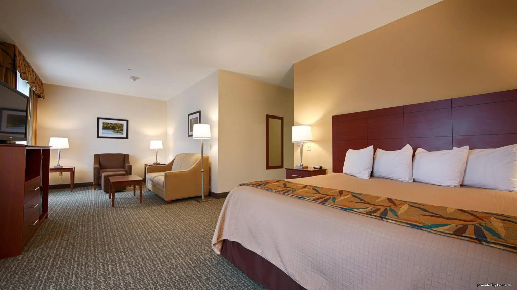 Best Western Pioneer Plaza