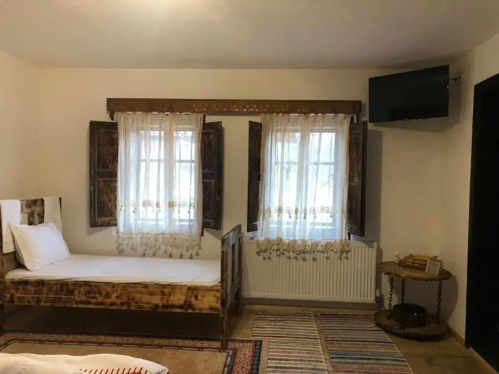 Casuta Vanatorului Campulung Moldovenesc