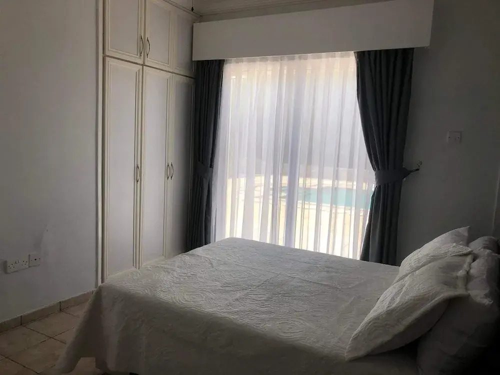 Villa Green Palace, Private Pool, Sea & Mountain Views , Spacious & Beautiful