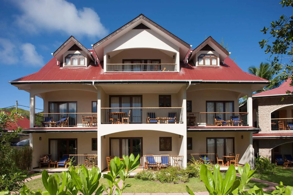 LHirondelle Self Catering Guest House