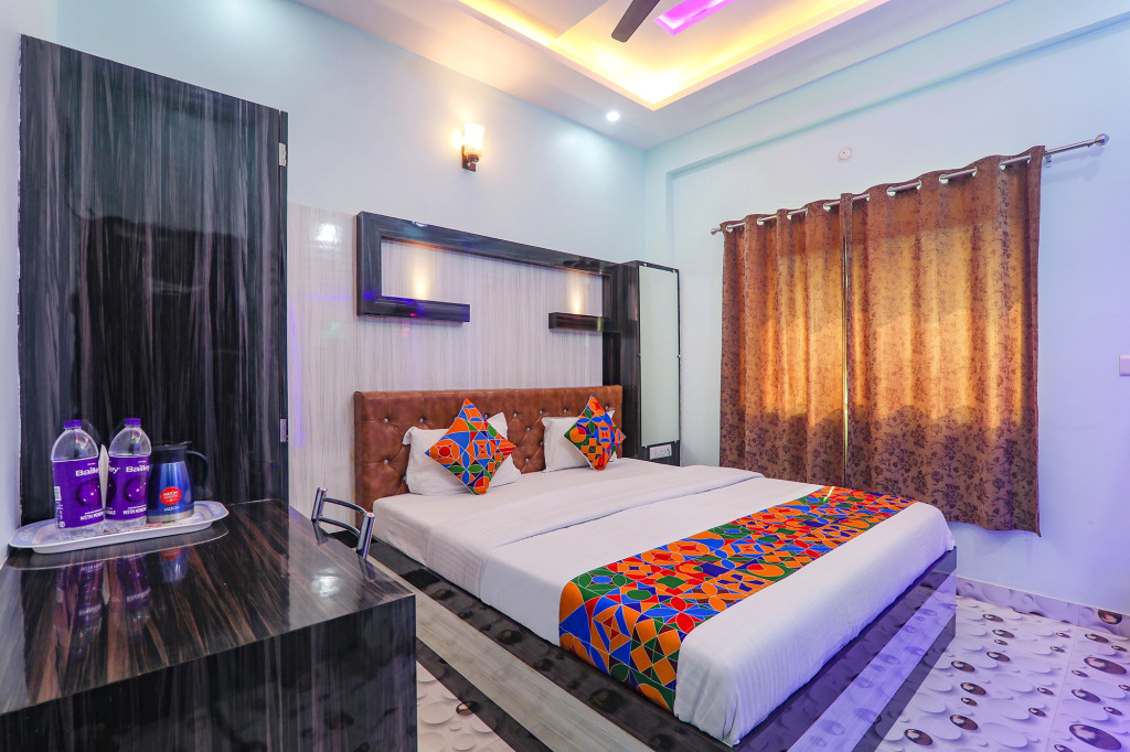 FabHotel Lumbini International - Nr Sarnath Museum