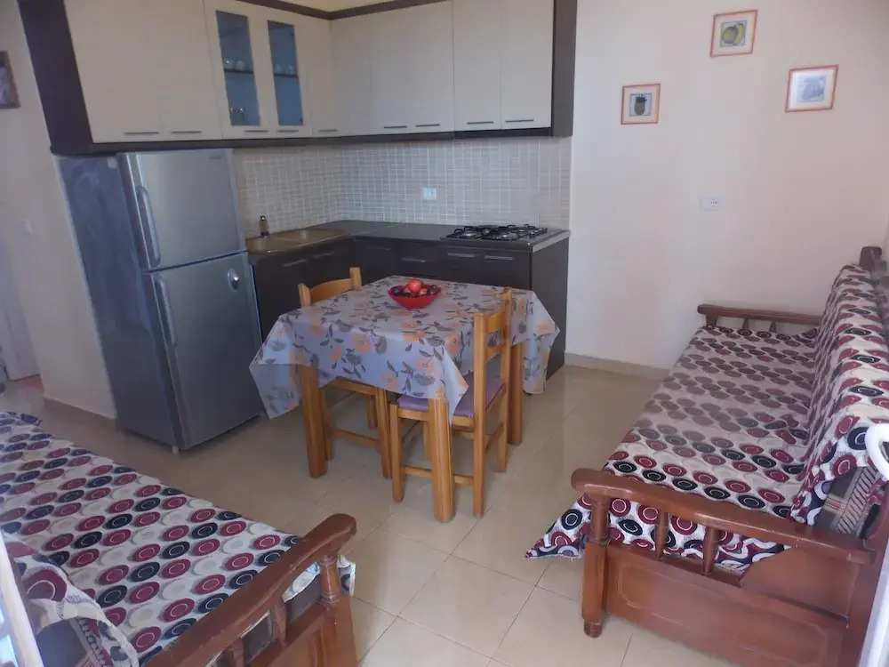 Detjon Beach Apartments