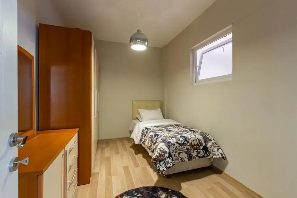 Central Flat Near the Bosphorus Shore in Uskudar