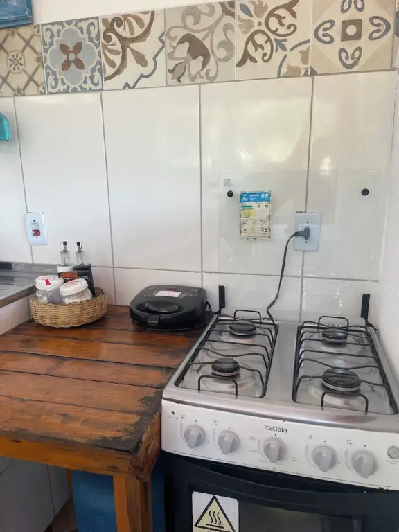 Suites Casa Azul-Vila do Abraão- conforto, limpeza, ótima localização
