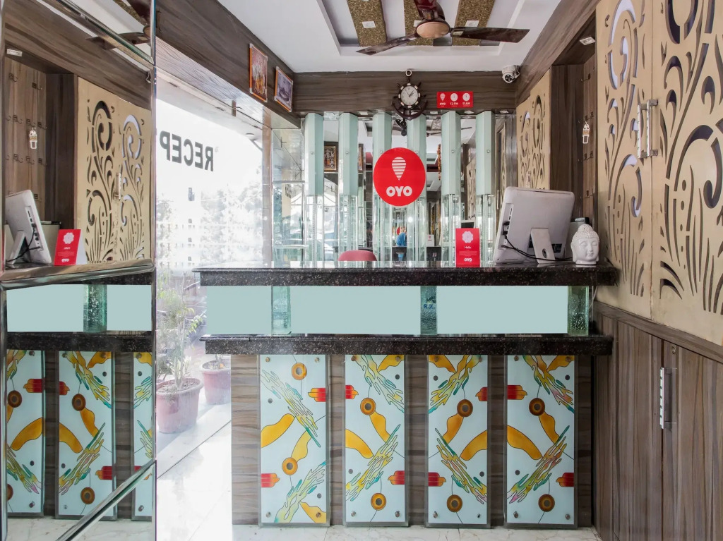 OYO 13191 Hotel Atlas Palace
