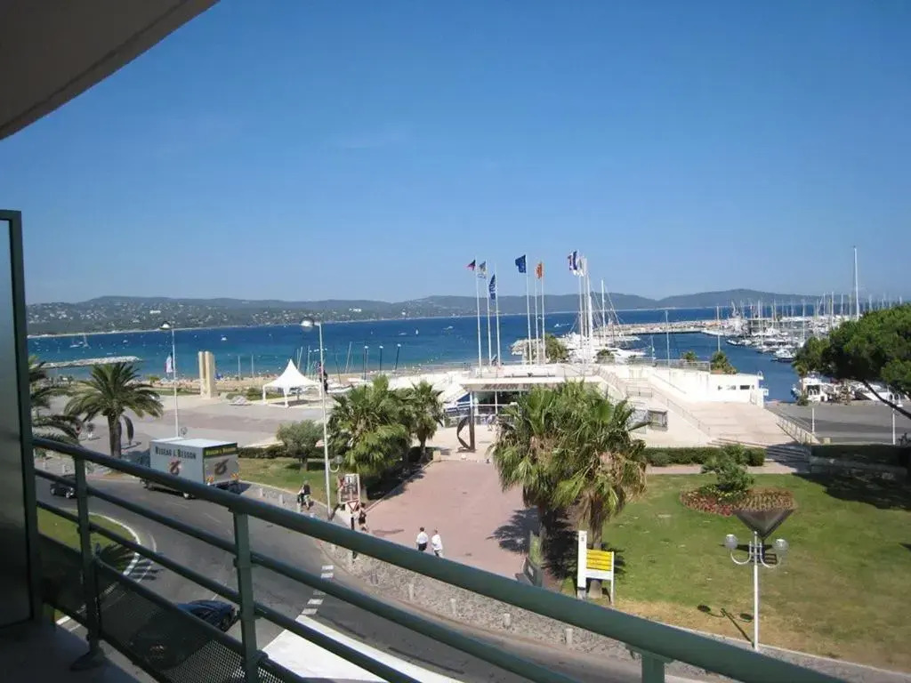Appartement Cavalaire-sur-Mer, 2 pièces, 4 personnes - FR-1-100-224