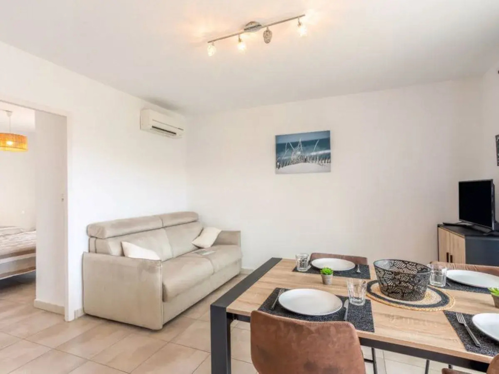 Le Clos Des Alberes 26035