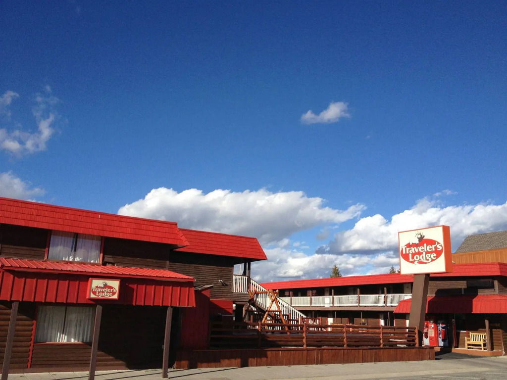 Travelers Lodge