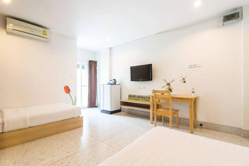 The Fifth Residence