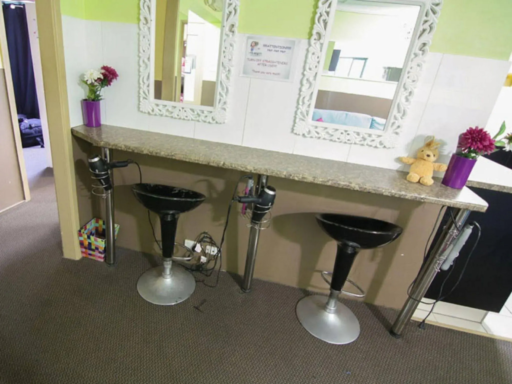Surf Inn Boutique Backpackers