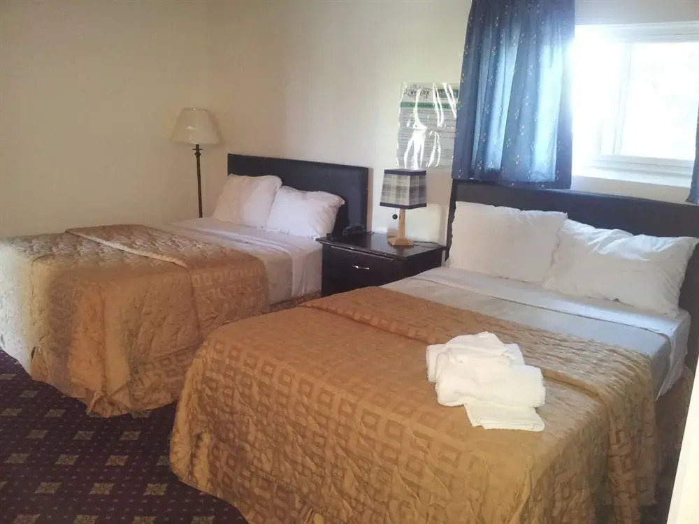 Americas Best Inn & Suites Niagara Falls