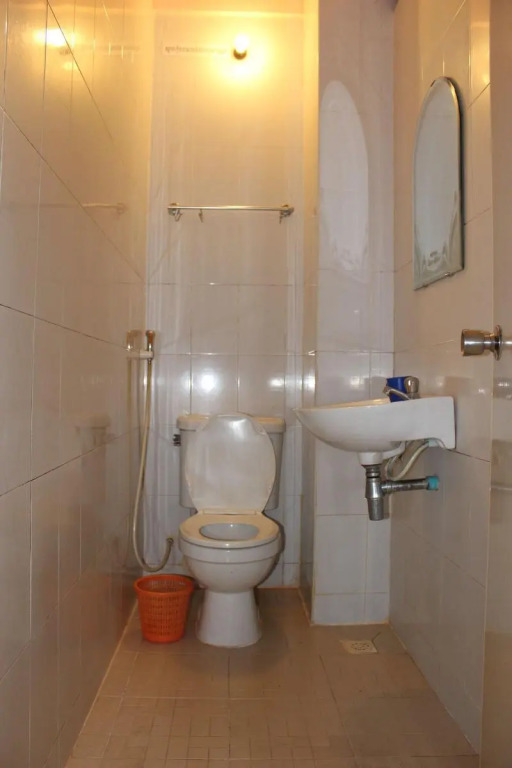 Lucky 2 Guesthouse