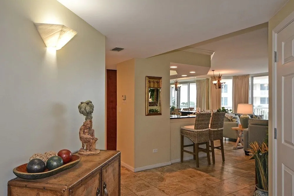 The Crown 3 Bedrooms 3 Bathrooms Condo