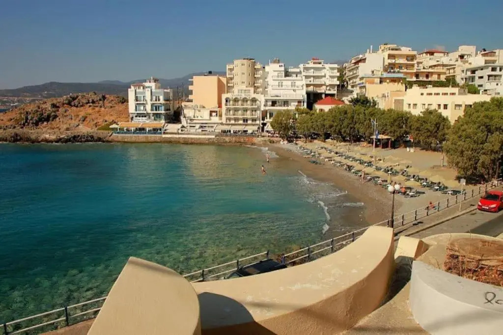 Ariadni 100sqm, 80m awarded beach, 2bedrooms for 2pers