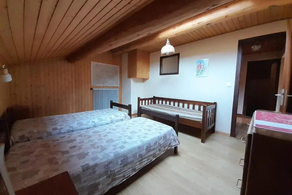 Apartment With GardenBalcon