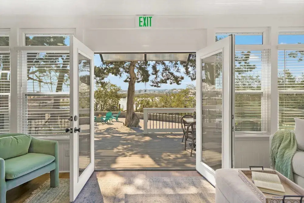 Waterfront Incredible Views Fire pit Renovated