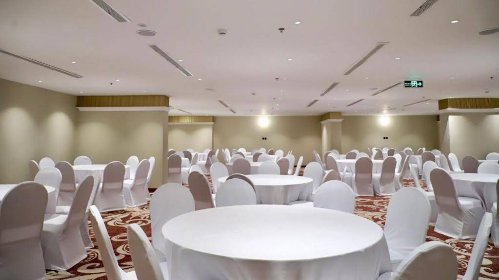 Five seasons Hotel & Spa