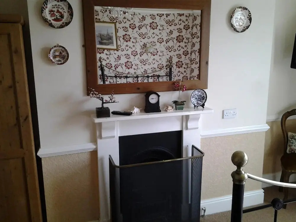 No. 9 Guest House