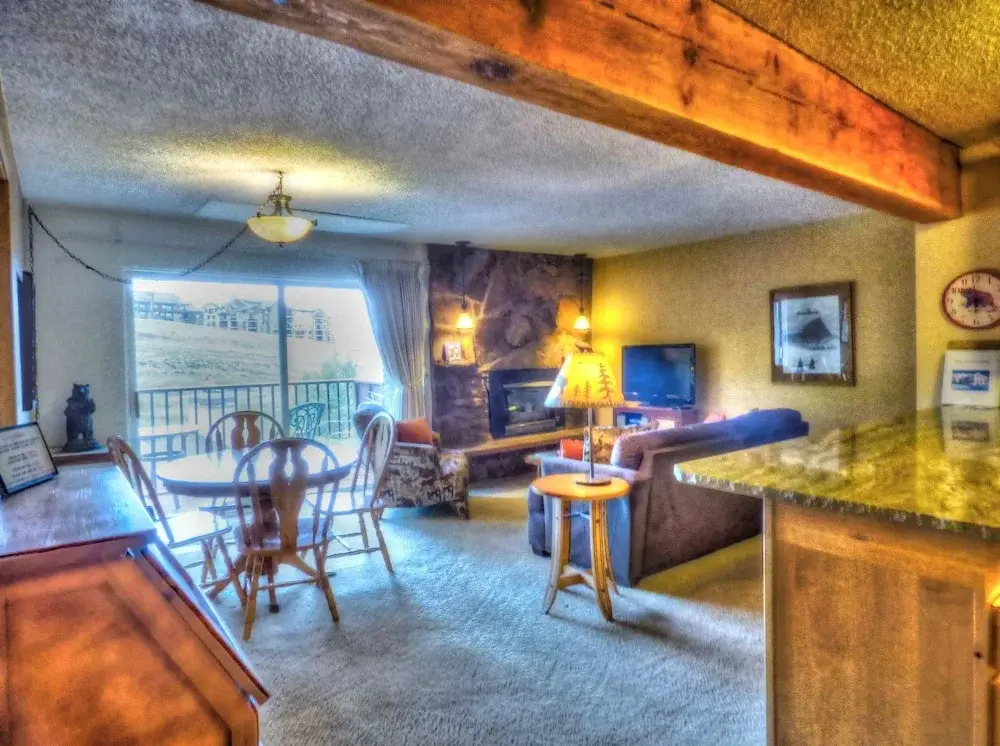 Lift Tickets Ski In Access & Hot Tub, Perfect For Couples
