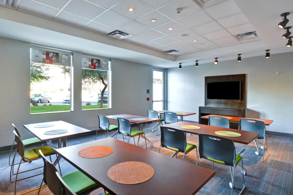 Aloft by Marriott Phoenix-Airport