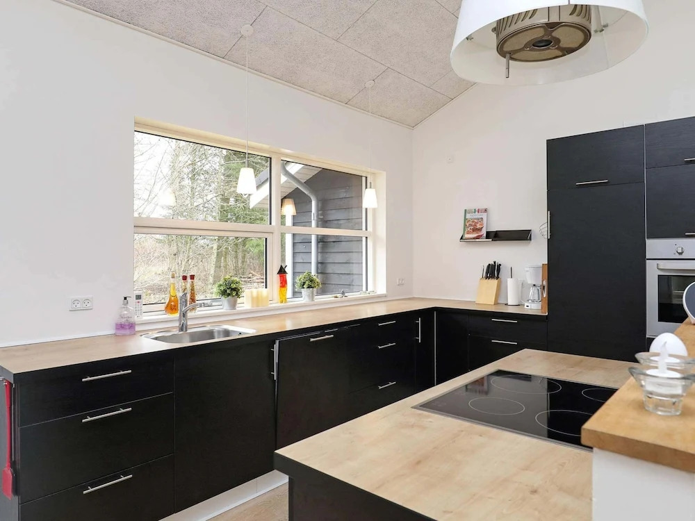 10 Person Holiday Home in Logstor-by Traum