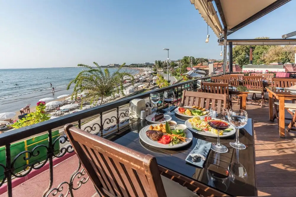 Tropic Beach Club