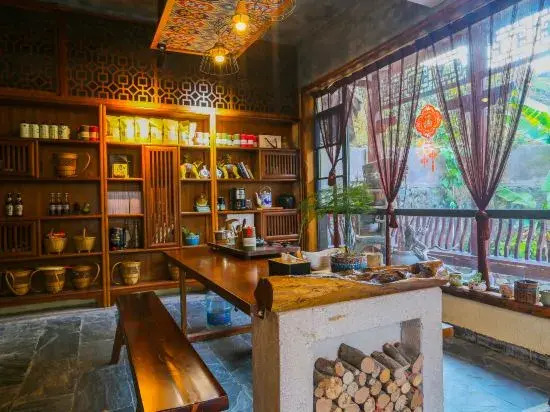 Yueshanju Hostel