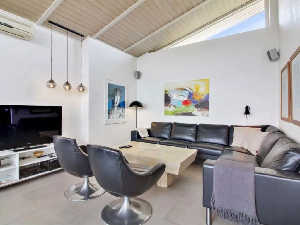 "Zoya" - 300m from the sea in NW Jutland