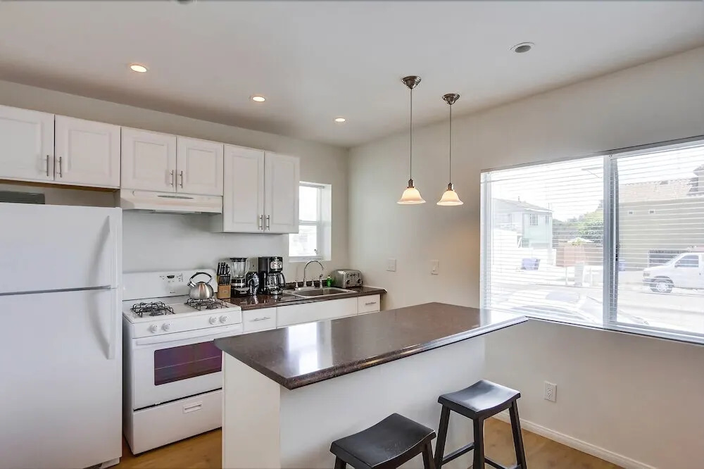 Mission Cottage 3376