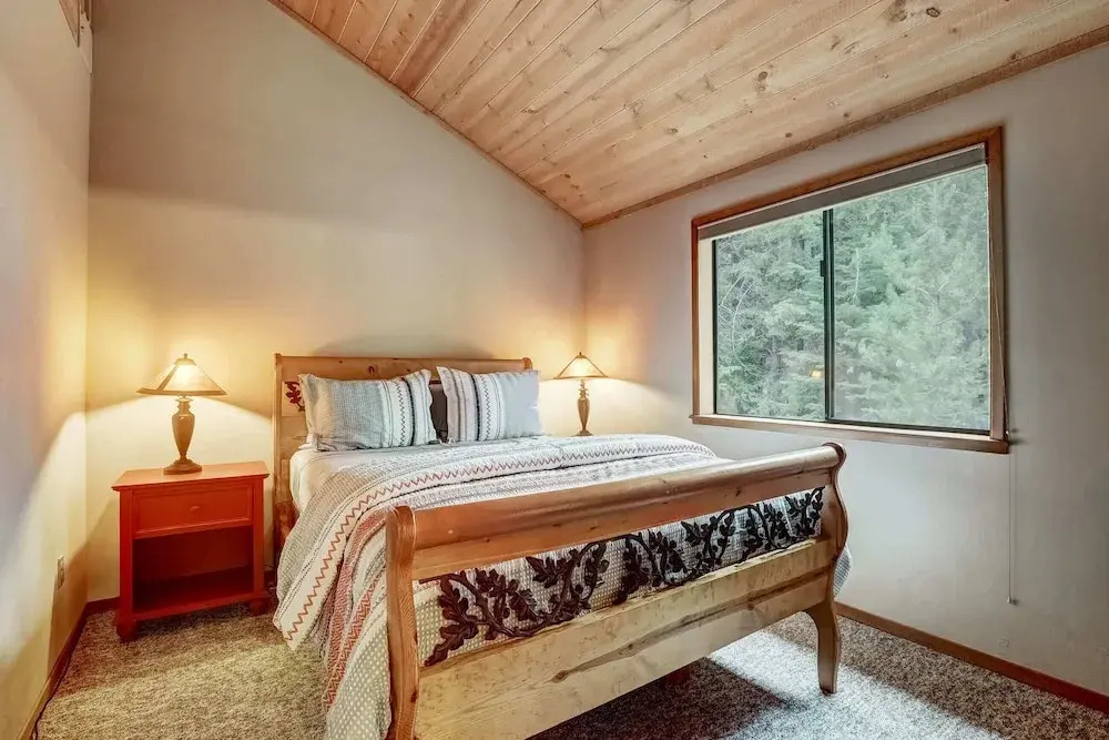 Serenity at Tahoe Donner | Peaceful, Close to Ski & Lake