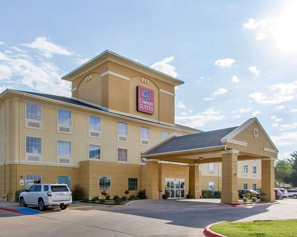 Comfort Suites University