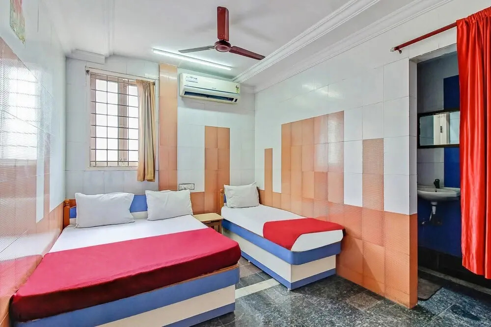 SVR Sai Priya by OYO Rooms