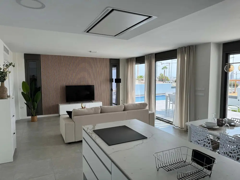 Resort Seascape Villa 8 by Bookaparadise