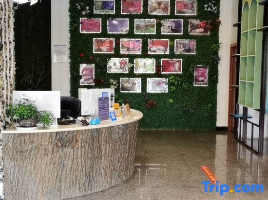 Shizong Sunshine Love Nest Theme Hotel