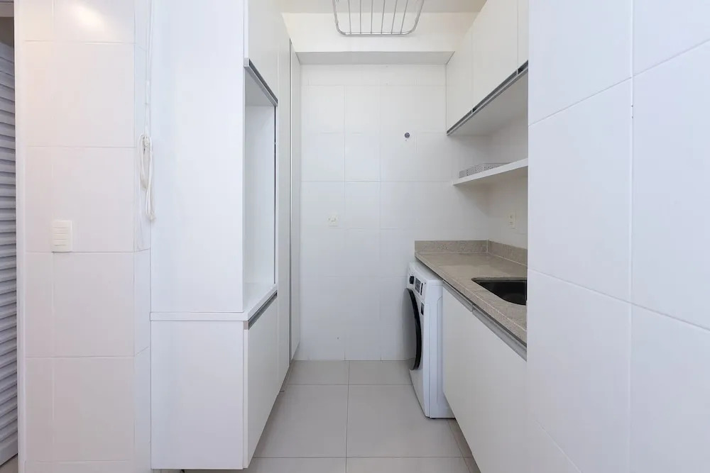 Leblon 2BR Apt 1 Min From the Beach - by Casape