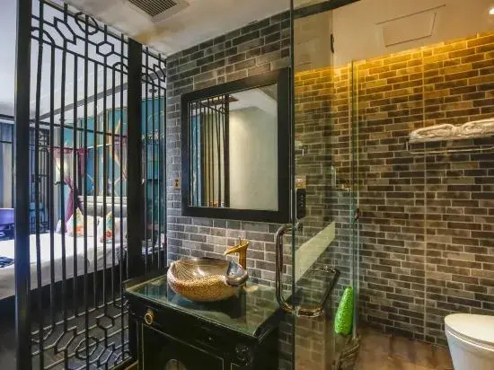 Meishan Yichuan Earl Hotel (Meishan East Railway Station Wanda Plaza)
