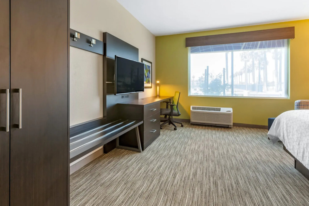 Holiday Inn Express & Suites - Phoenix Dwtn - State Capitol by IHG