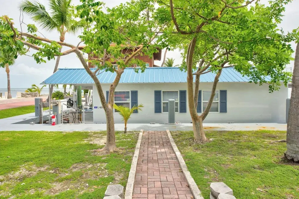 Aqua Lodges at 47th Street
