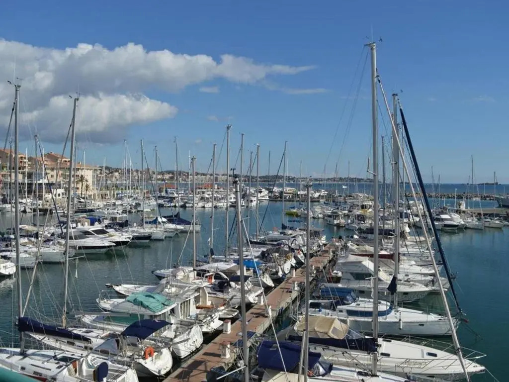 Appartement Fréjus, 2 pièces, 5 personnes - FR-1-226A-357
