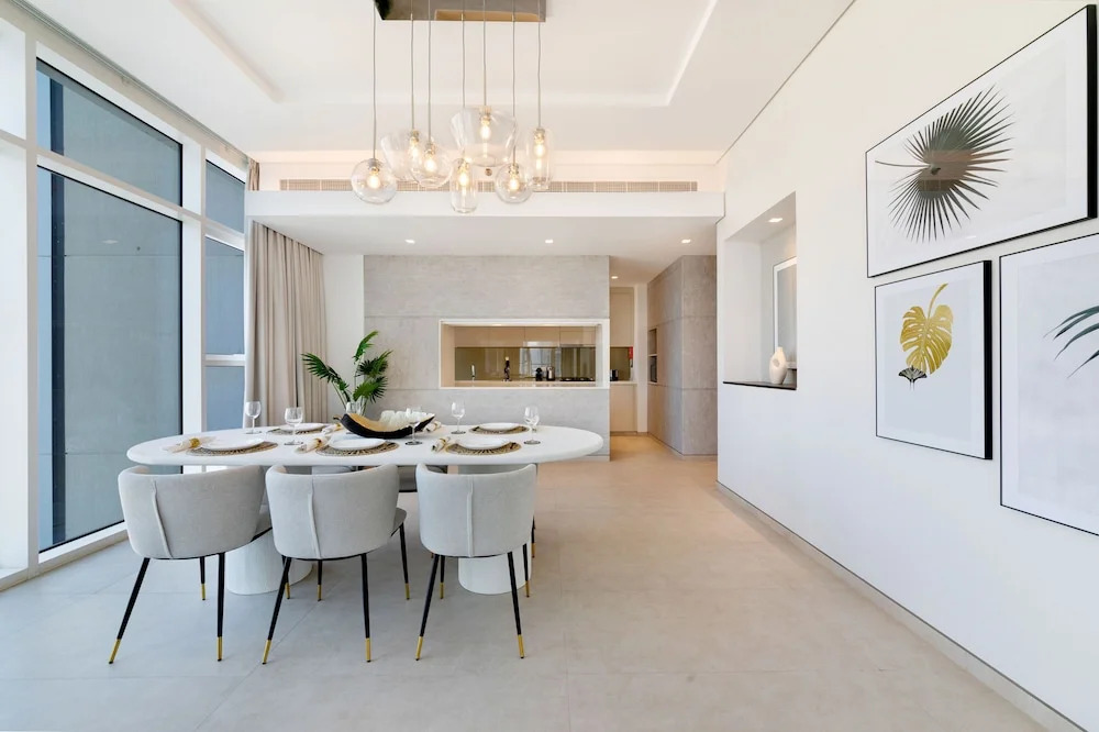 Maison Privee - Tranquil Apt w/ Mesmerizing Views Cls to Marina