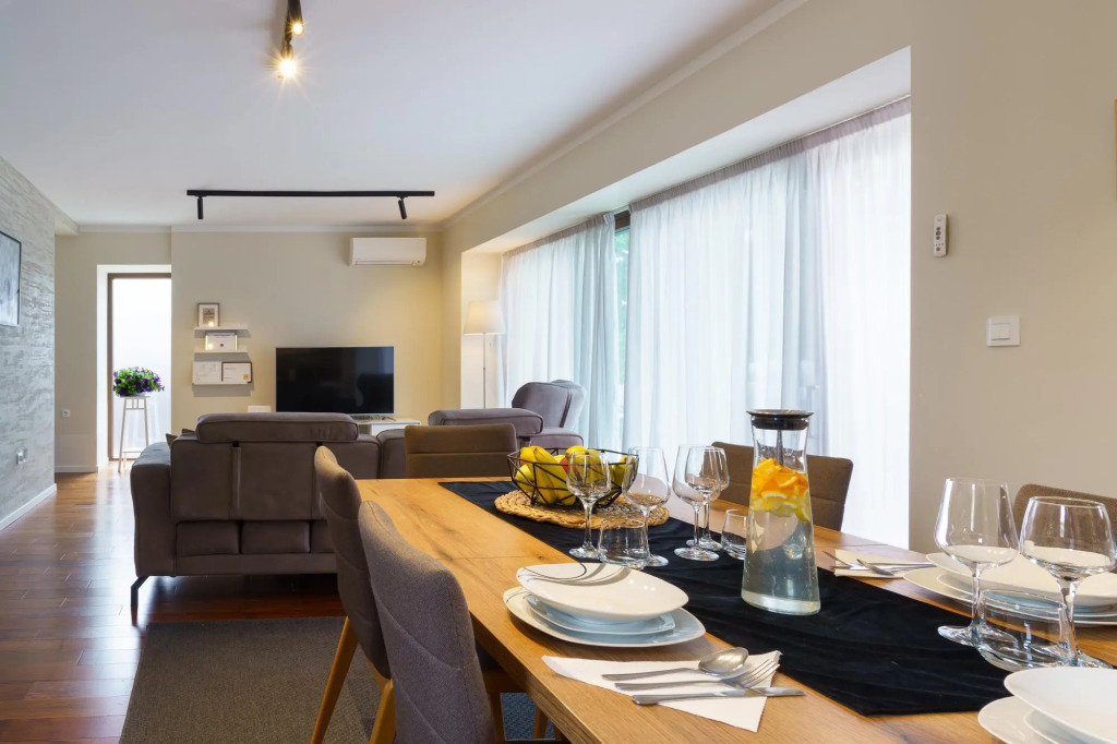 Caprice in Milohnic with 3 bedrooms and 3 bathrooms