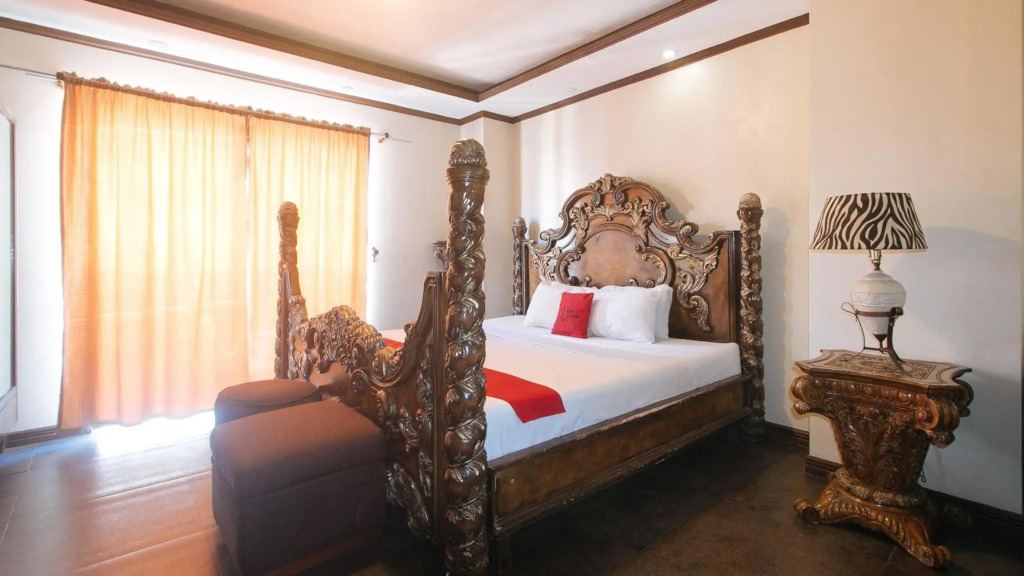 RedDoorz Plus New Era Budget Hotel Mabolo former RedDoorz near Landers Superstore Cebu City
