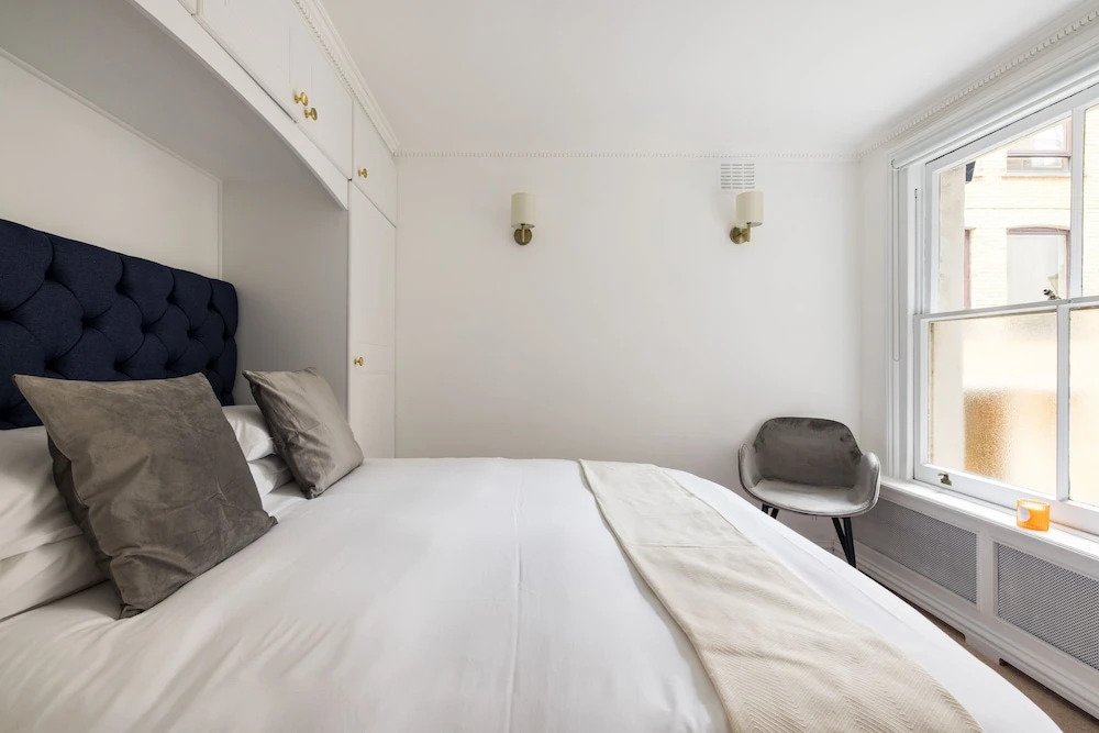 Luxury 2-bed Apartment in Knightsbridge