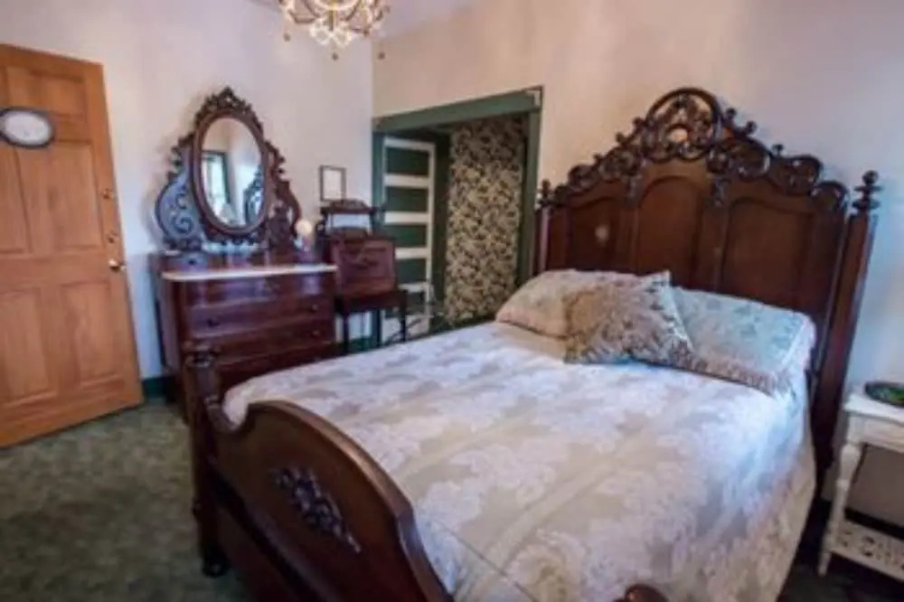 The Historic Fairfield Inn 1757