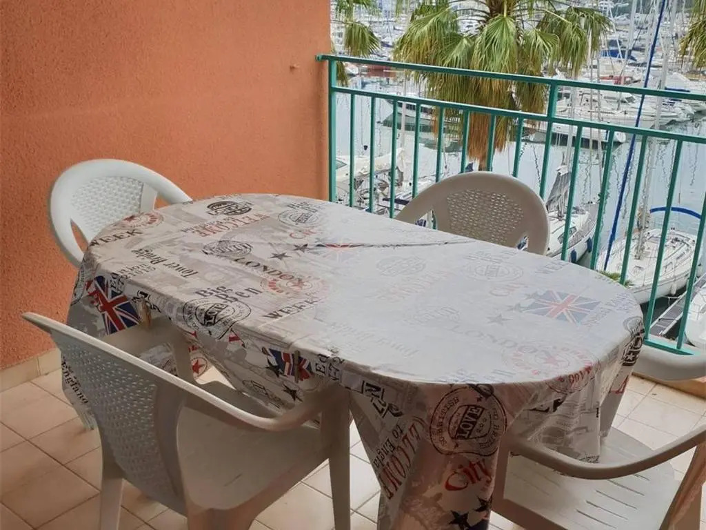 Appartement Argelès-sur-Mer, 2 pièces, 6 personnes - FR-1-388-19