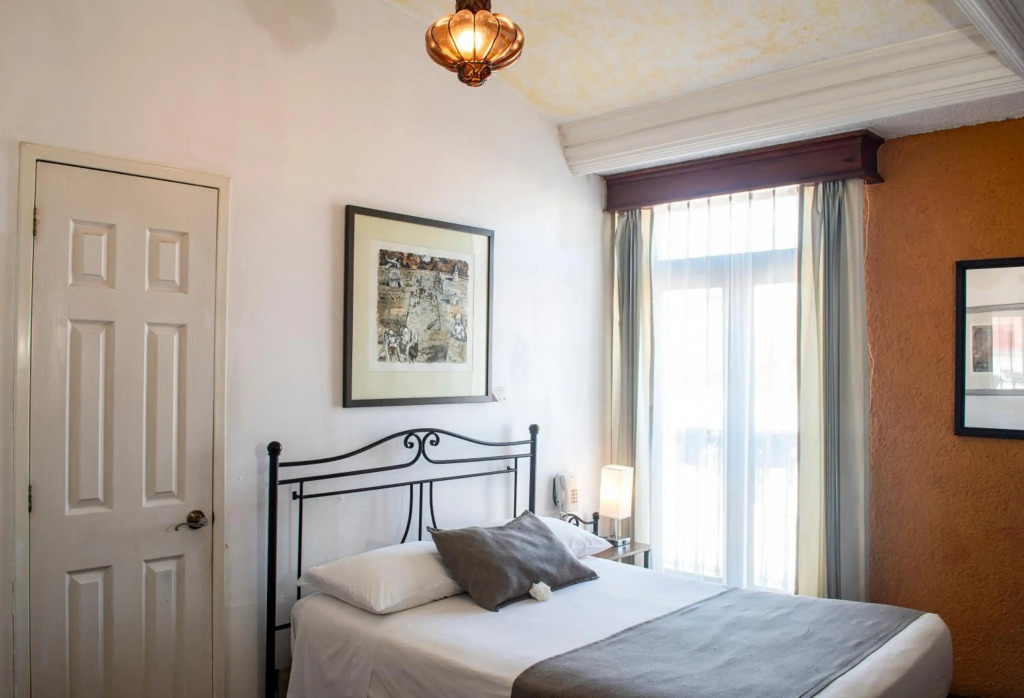 Pórtico Hotel & Galería