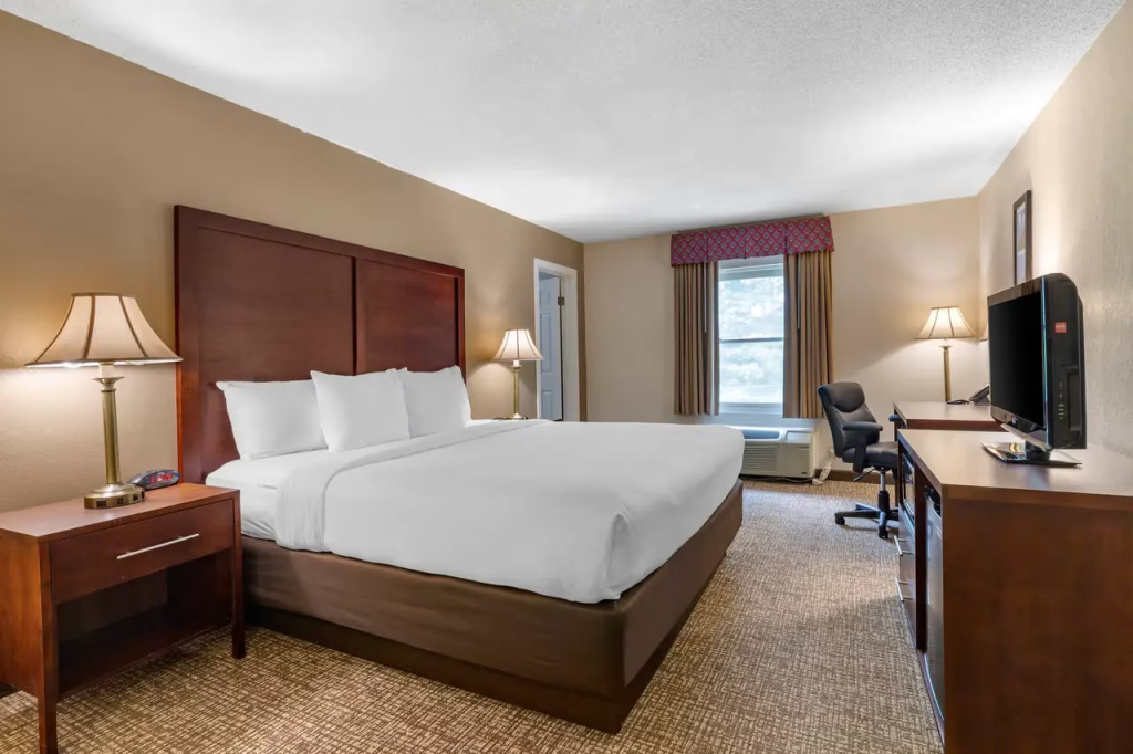 MainStay Suites Foxboro – Mansfield