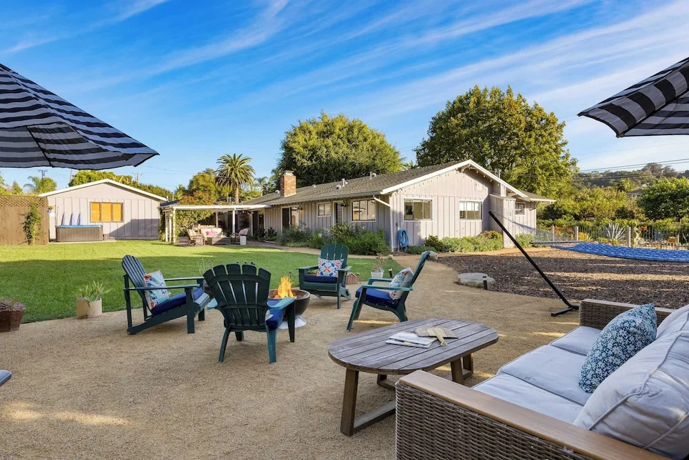 Hummingbird Haven by Avantstay Dog-friendly Near the Beach Huge Yard Hot Tub