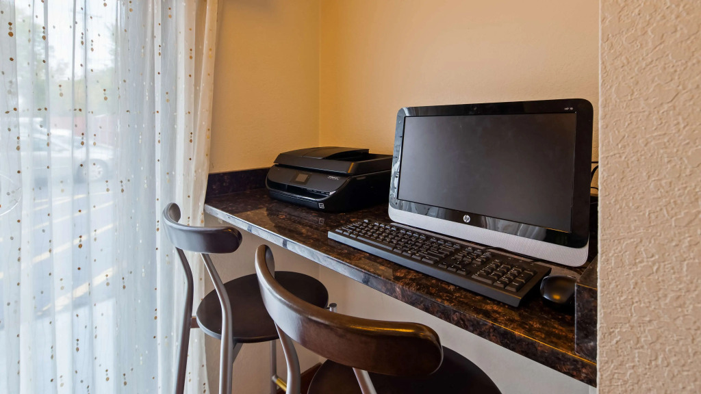 Best Western Plus Ohare International South Hotel