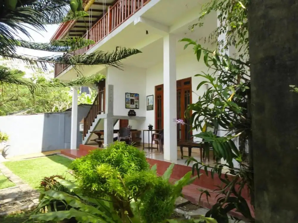 Sapara River Guest 600m Beach
